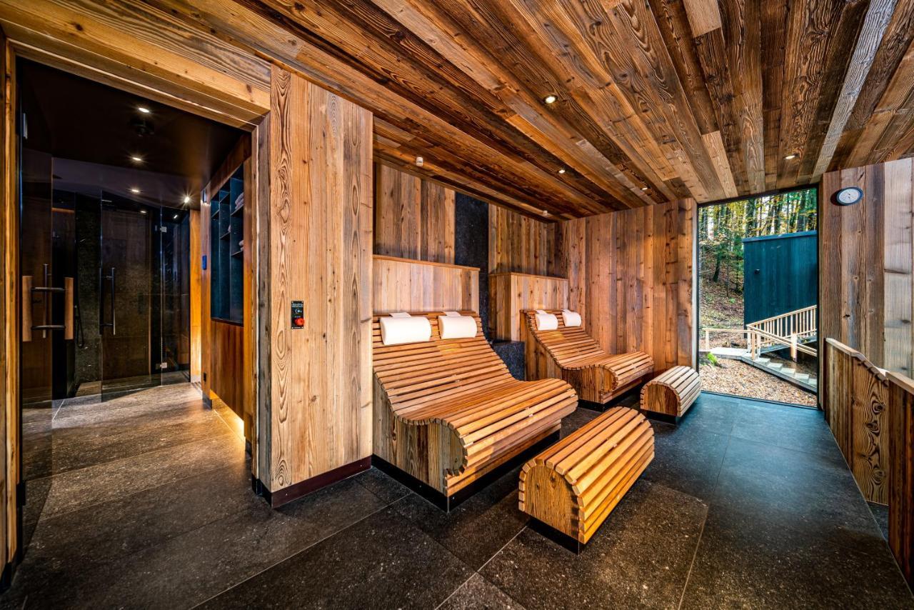 Hotel Fischerwirt Natur Waldspa ファイステナウ エクステリア 写真