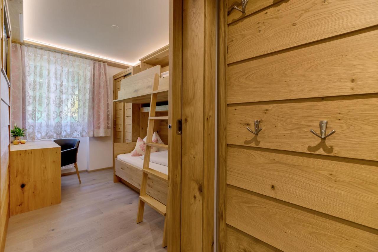 Hotel Fischerwirt Natur Waldspa ファイステナウ エクステリア 写真