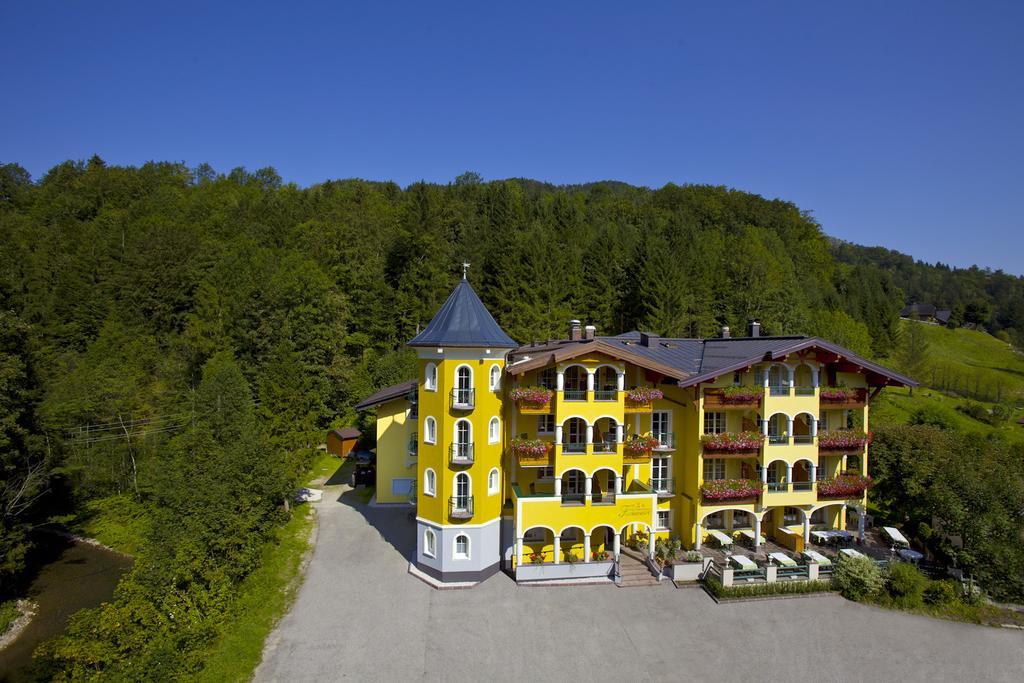 Hotel Fischerwirt Natur Waldspa ファイステナウ エクステリア 写真